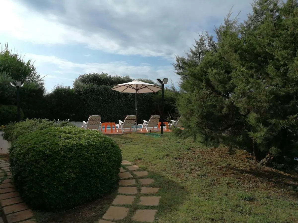 Villa Con Piscina Стинтино