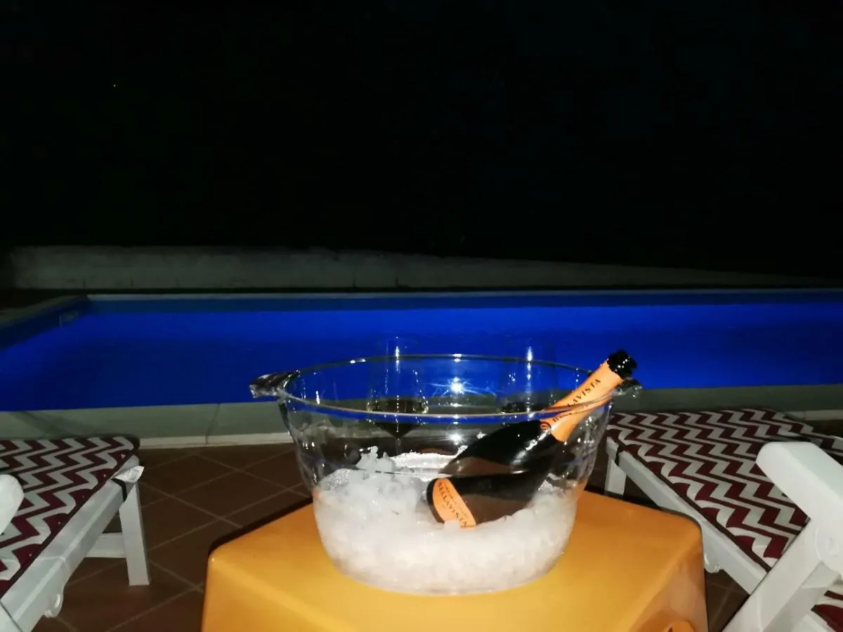Villa Con Piscina Стинтино